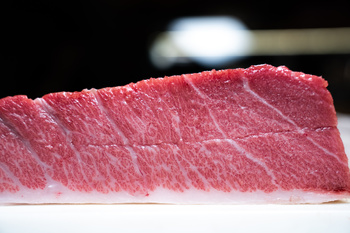 TORO z tuńczyk błekitnopłetwego, IKEJIME świeża porcja ok 1 kg