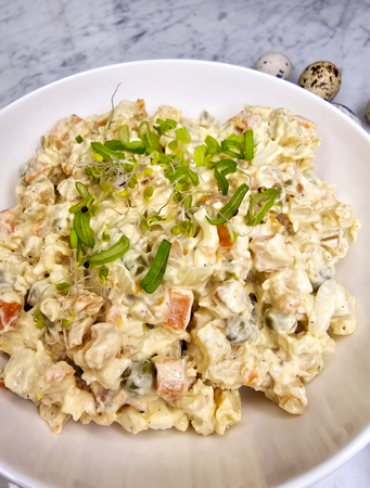 Sałatka jarzynowa z ziemniakami i pietruszką op 500g