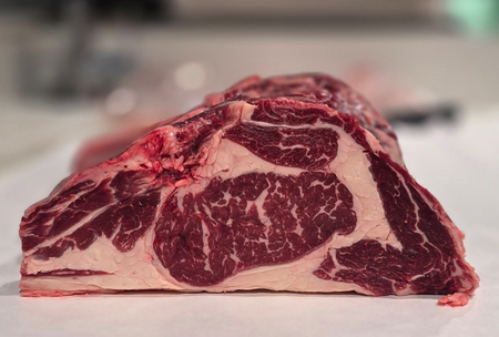 Anrtykot rostbef górny z wołowiny RUBIA GALLEGA -Hiszpania stek 350-400g, sezonowany 60 dni na sucho