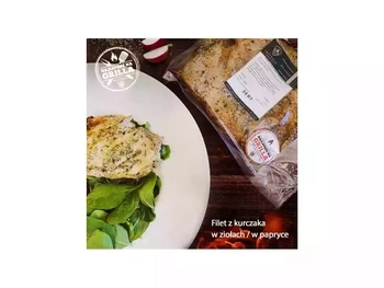 Filet z kurczaka w marynacie paprykowej na grilla