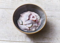 Sałatka śledziowa z rzodkiewką -Störtebeker Heringstopf 